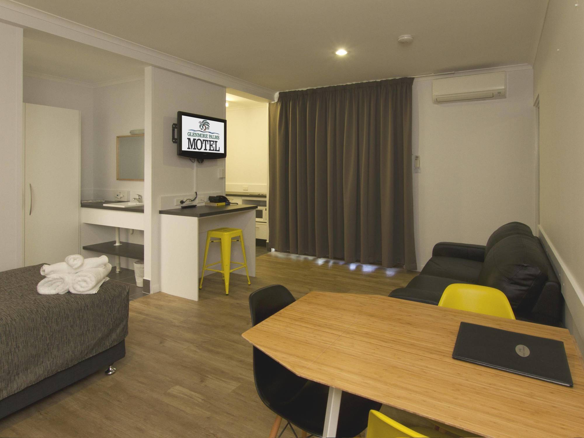 Glenmore Palms Motel Rockhampton Exteriör bild